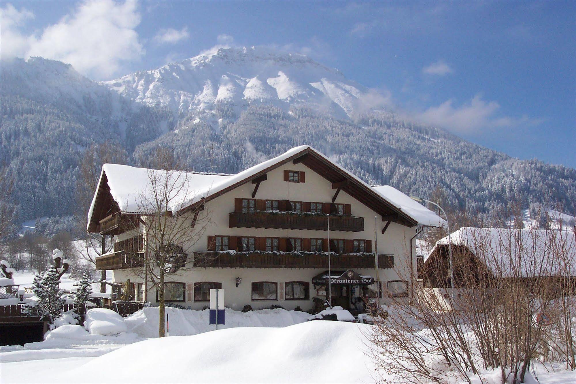 Hotel Pfrontener Hof Exterior photo